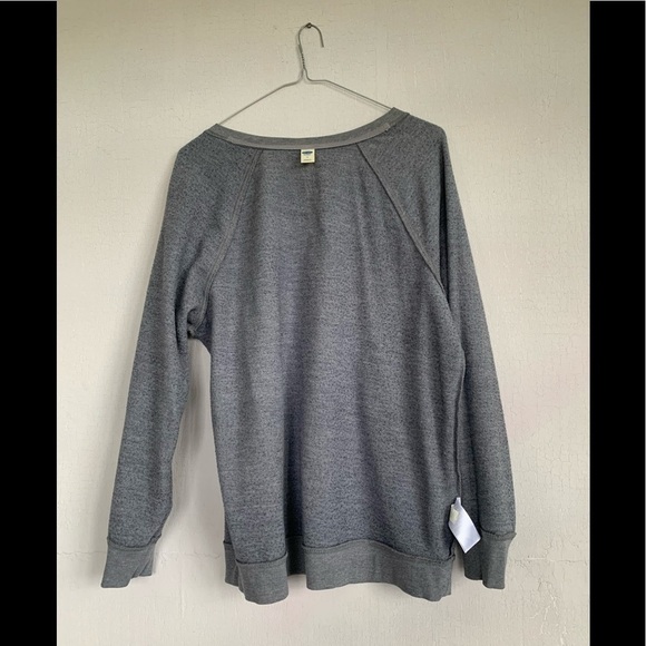 Old Navy Women’s Sweater - Picture 7 of 8